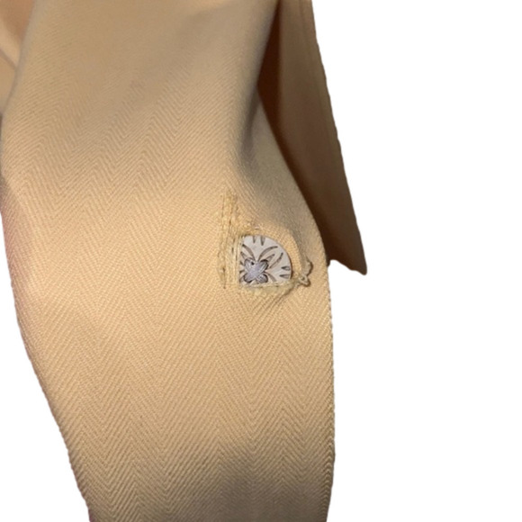 SIZE large yellow 100% silk tommy bahama button down t shirt - Picture 4 of 4